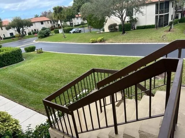 outside2