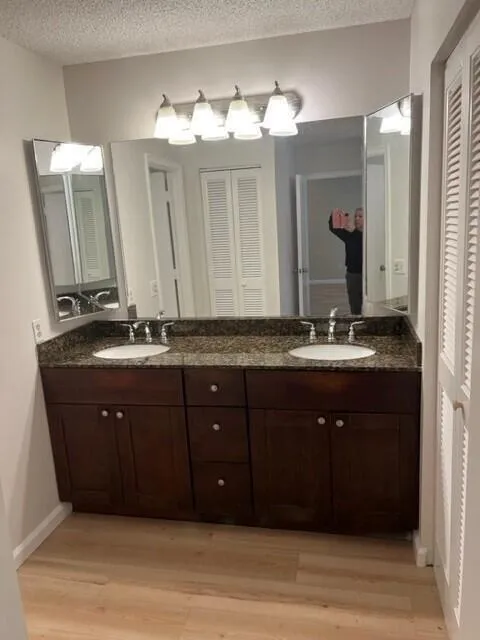 MB Dual sink