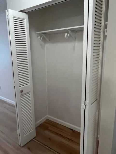 MB closet