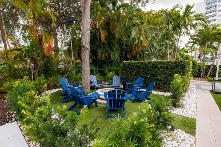 out--83333 ne 34 Coral Ridge Tower