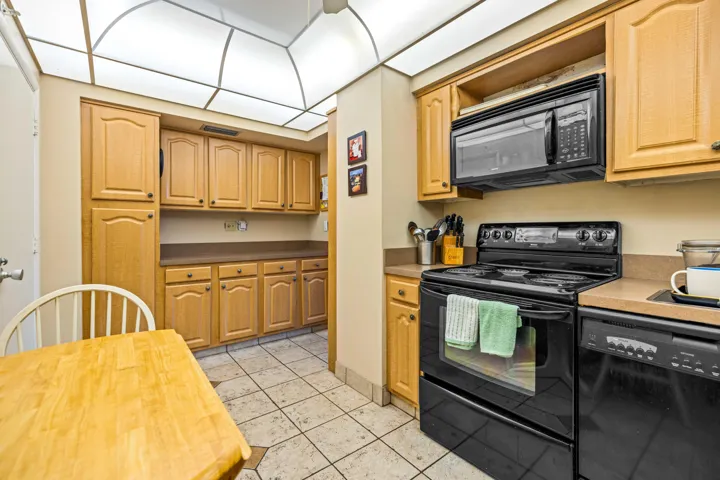 coral-48133333 ne 34 Coral Ridge Tower
