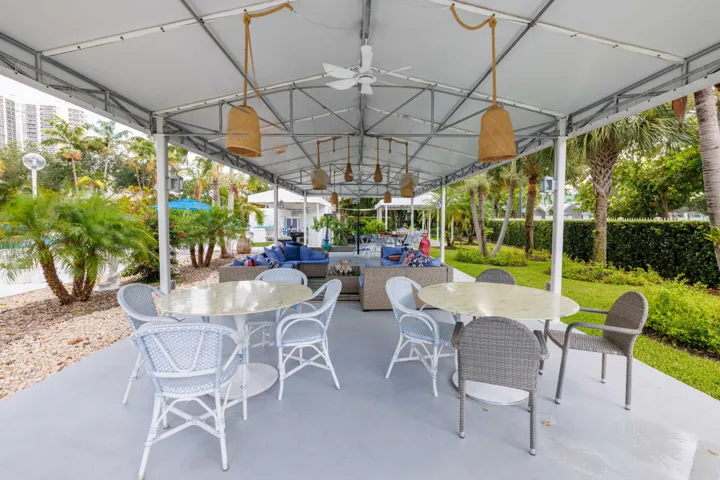 out--113333 ne 34 Coral Ridge Tower