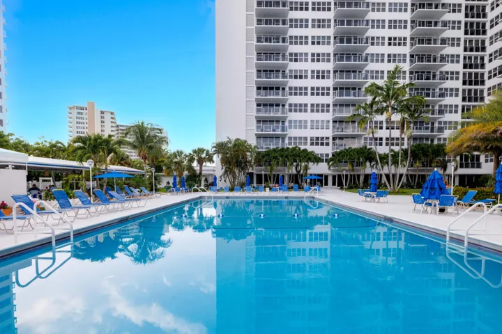 out--63333 ne 34 Coral Ridge Tower (2)