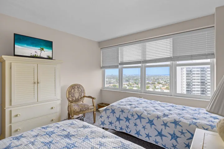 coral-47773333 ne 34 Coral Ridge Tower