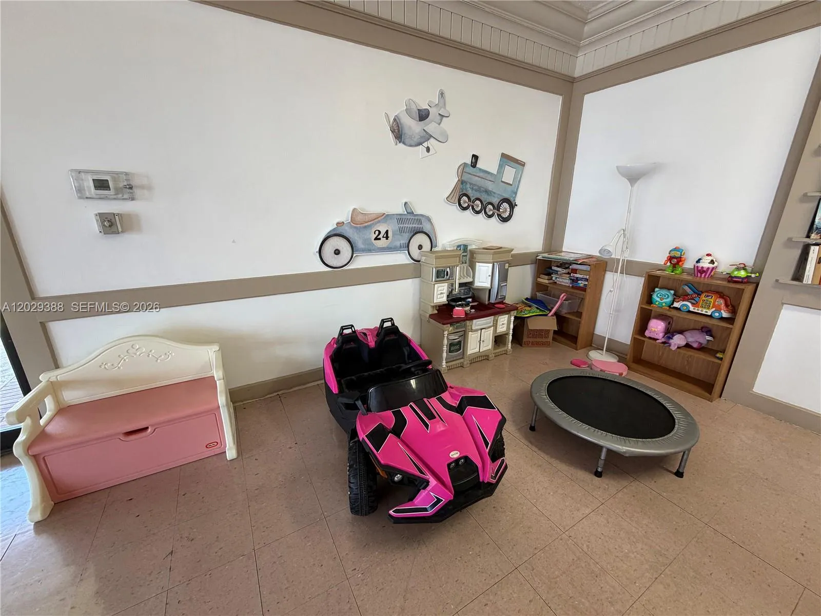 Photo 14