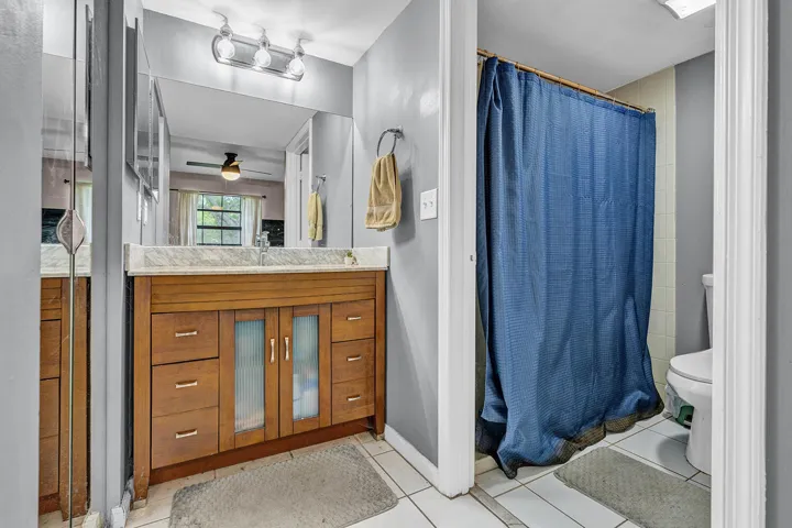 Bathroom 2