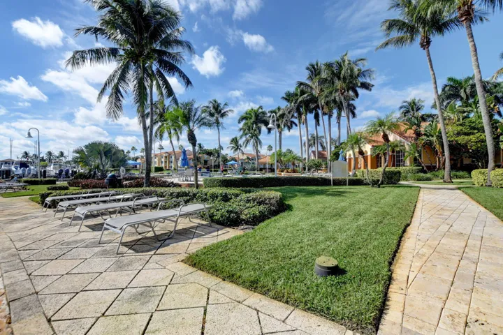 Community Waterfront Patio