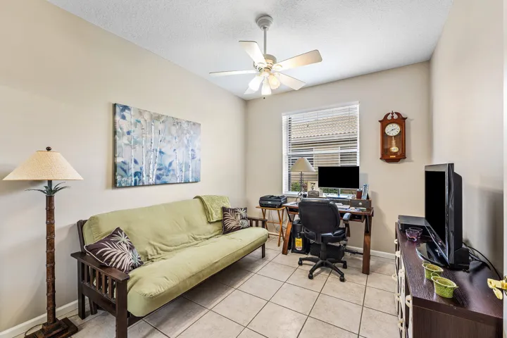 Bedroom 3/Office