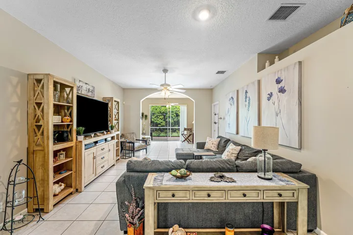 Living Room to Florida Room