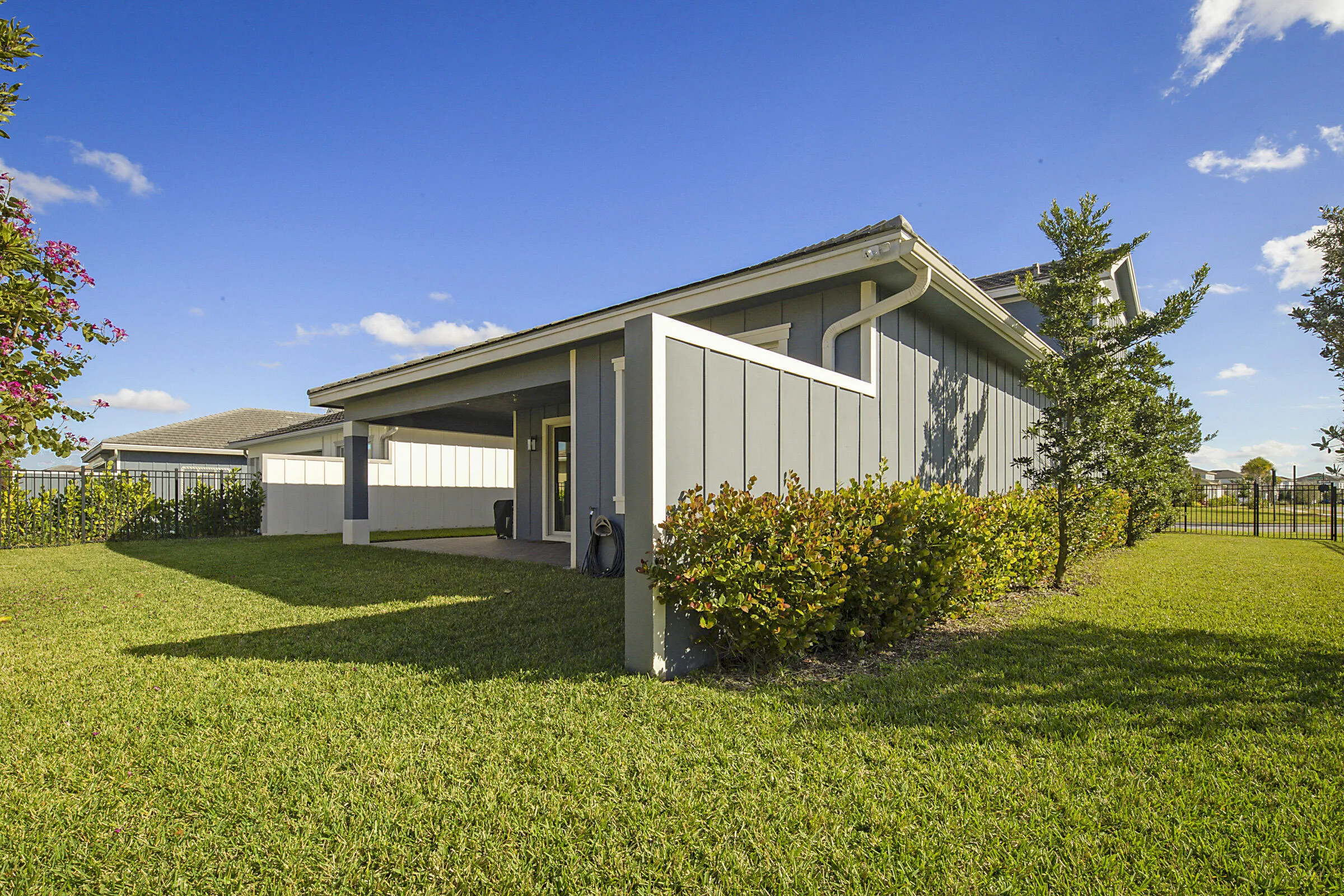 19199 Rolling Acres Rd-47