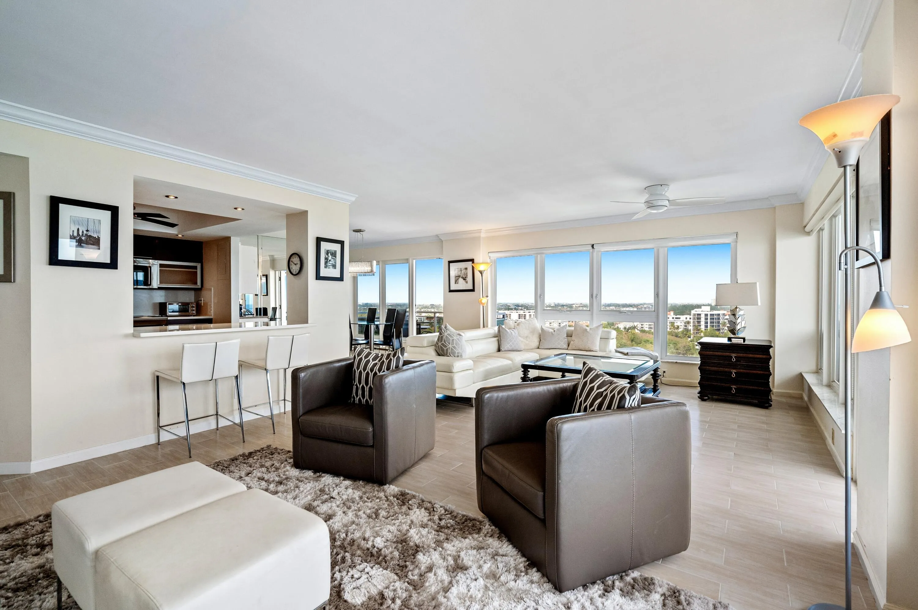 OCEANFRONT GREAT ROOM