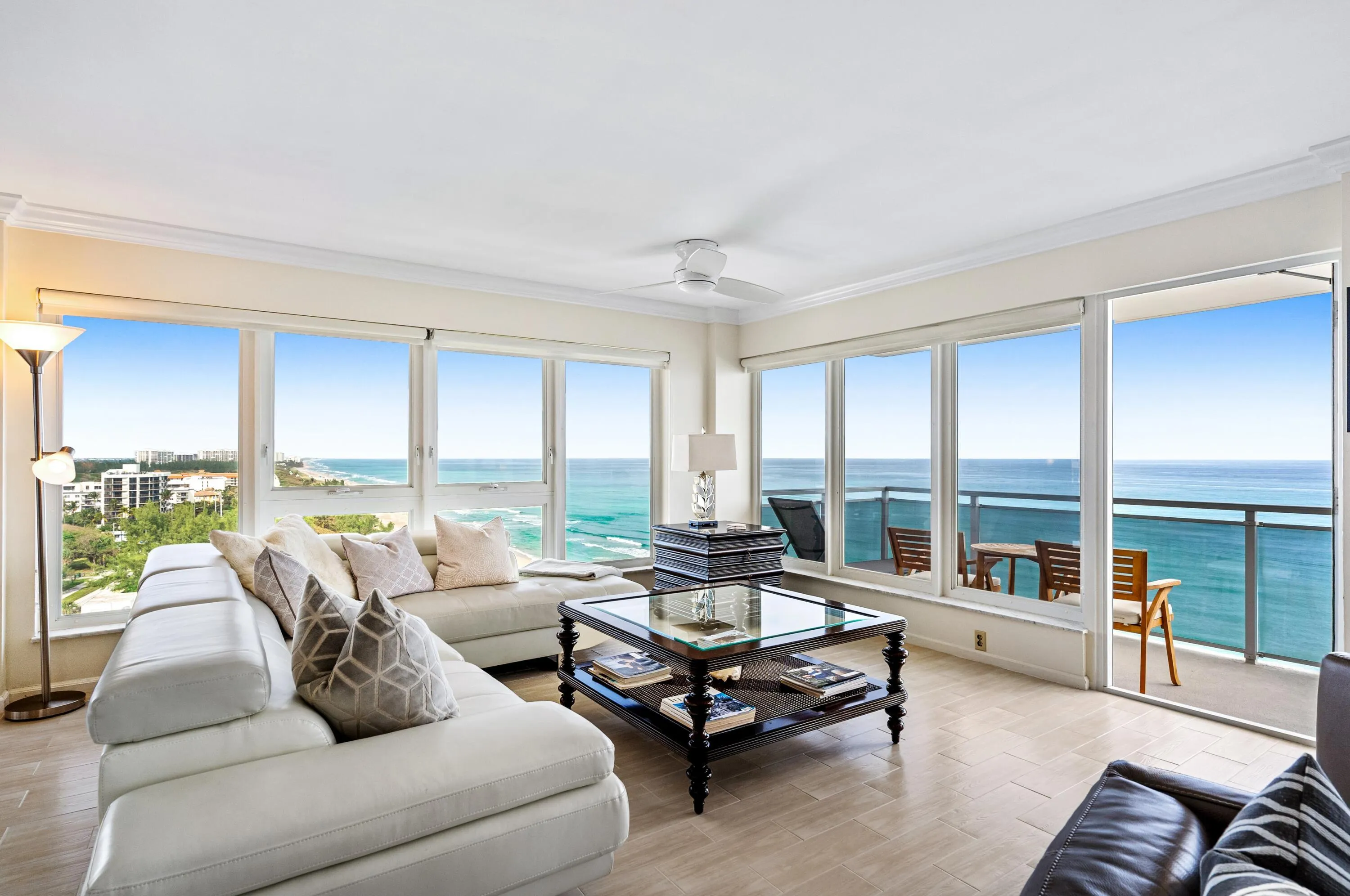 OCEANFRONT GREAT ROOM