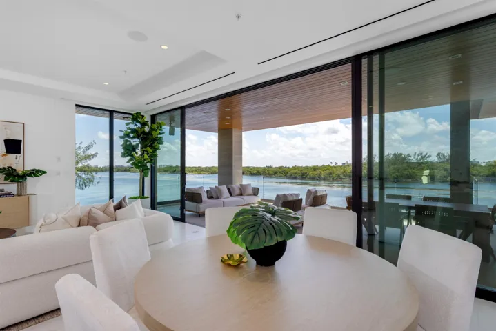 WATERVIEW DINING