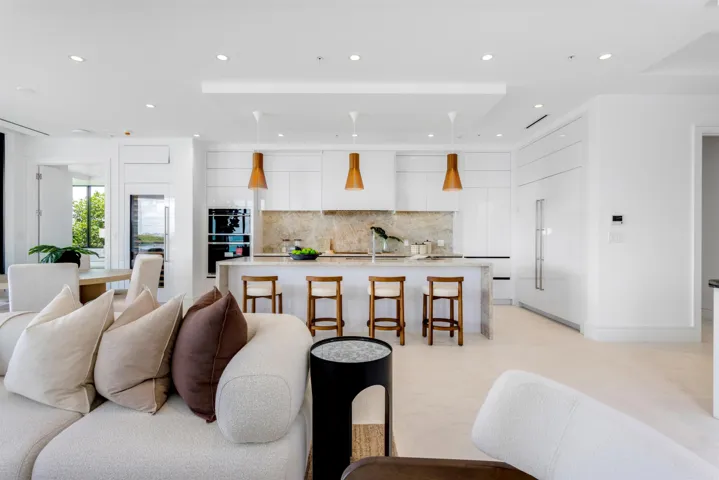 LIVING ROOM TO KITCHEN