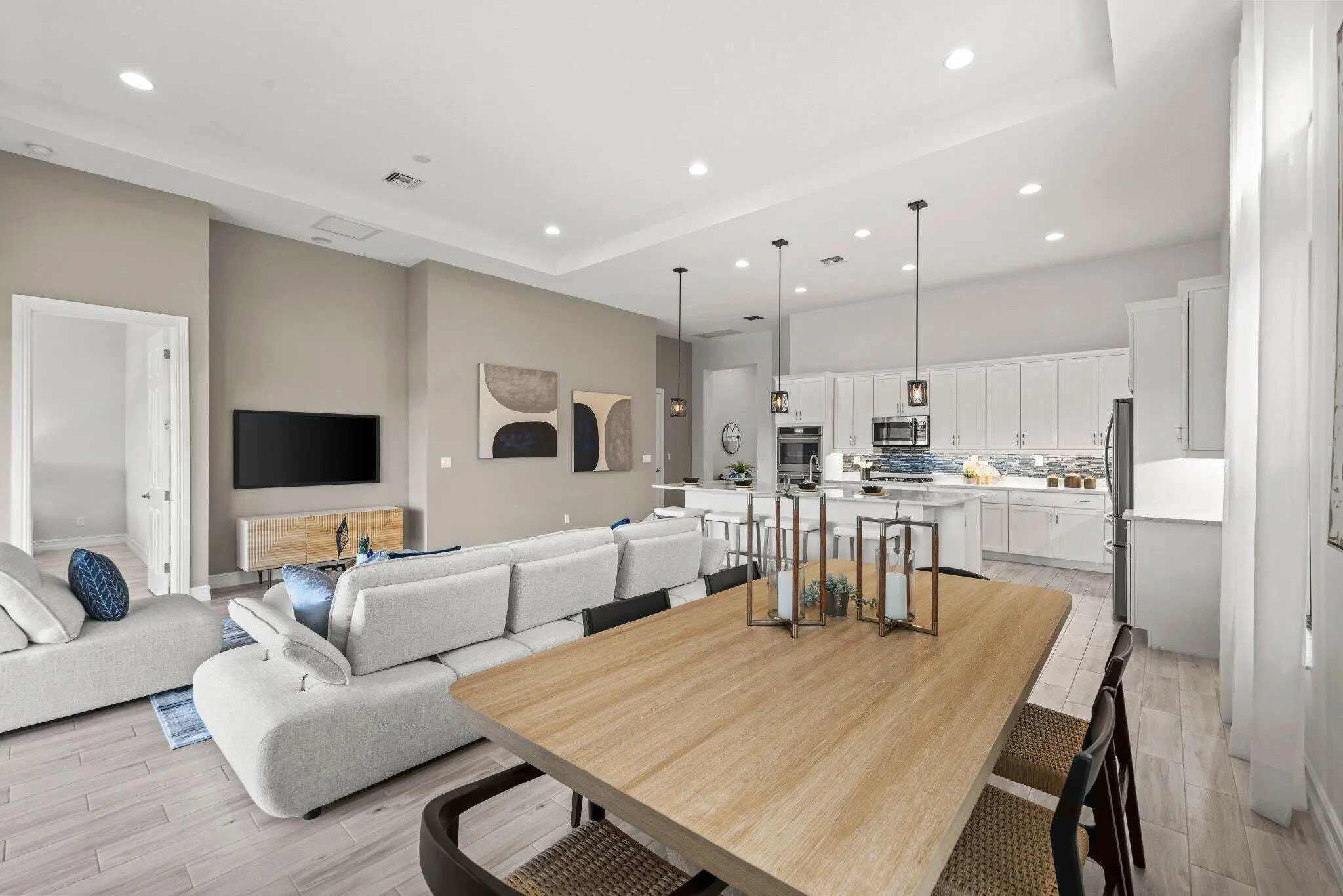 11856 Leon Circle West - 24.jpg-SMALL