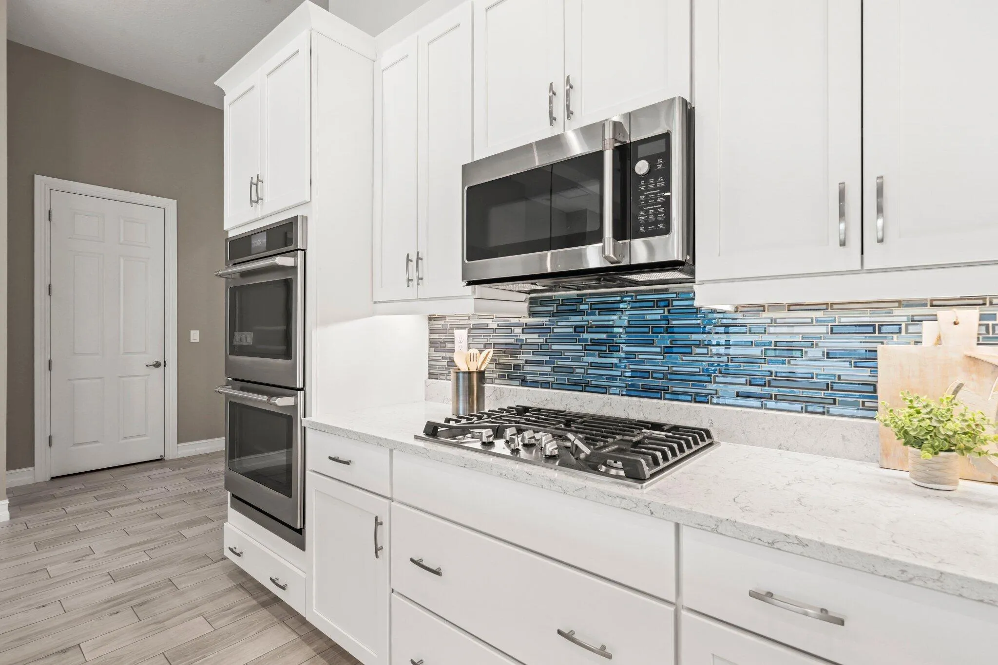 11856 Leon Circle West - 12.jpg-SMALL