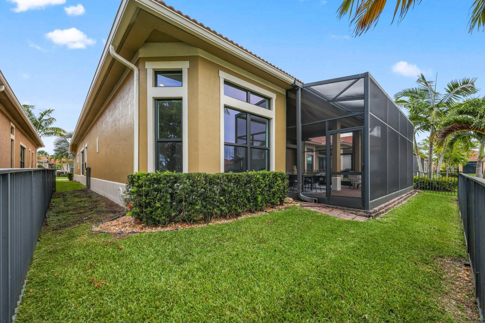 11856 Leon Circle West - 48.jpg-SMALL