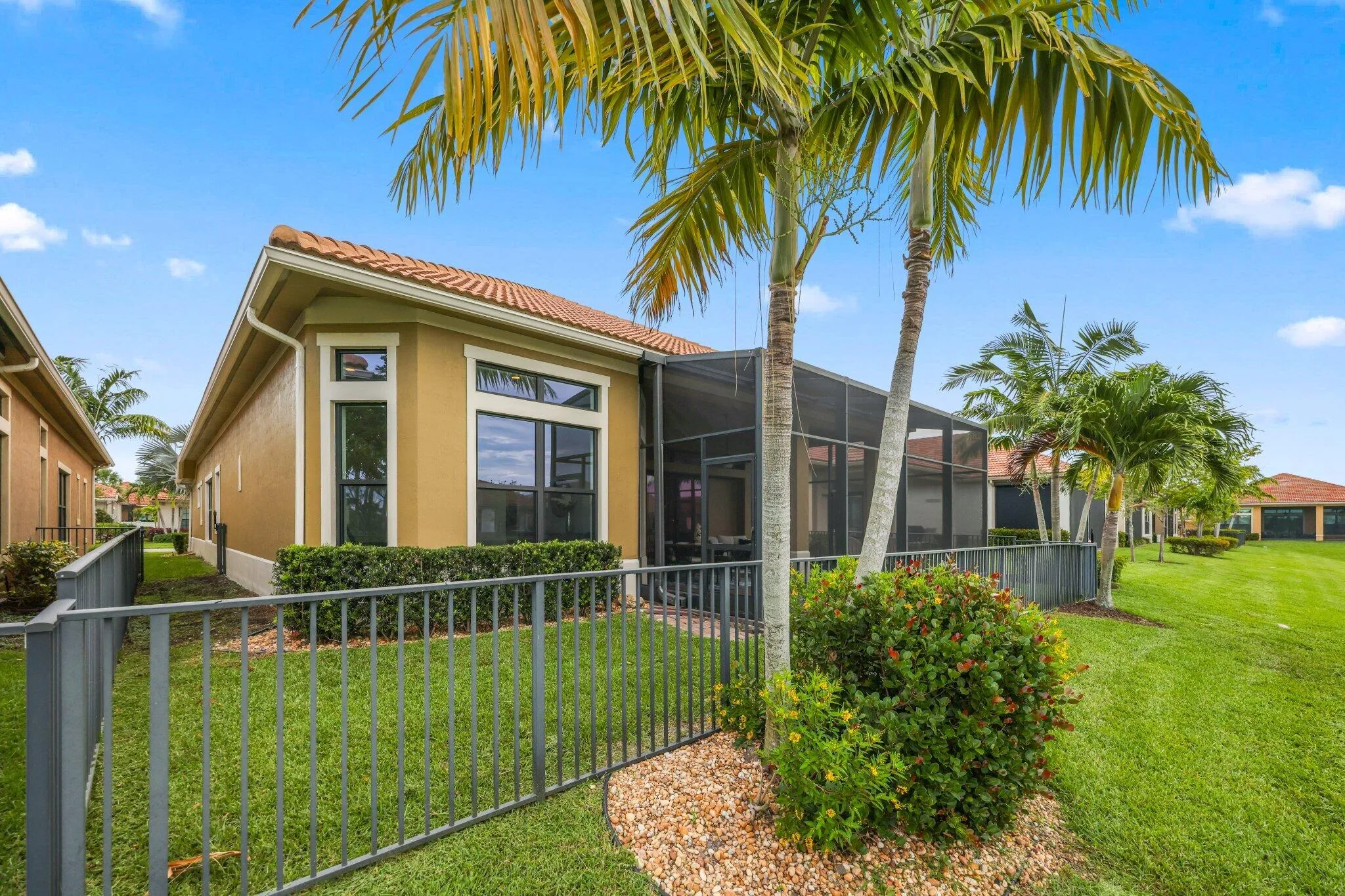 11856 Leon Circle West - 49.jpg-SMALL