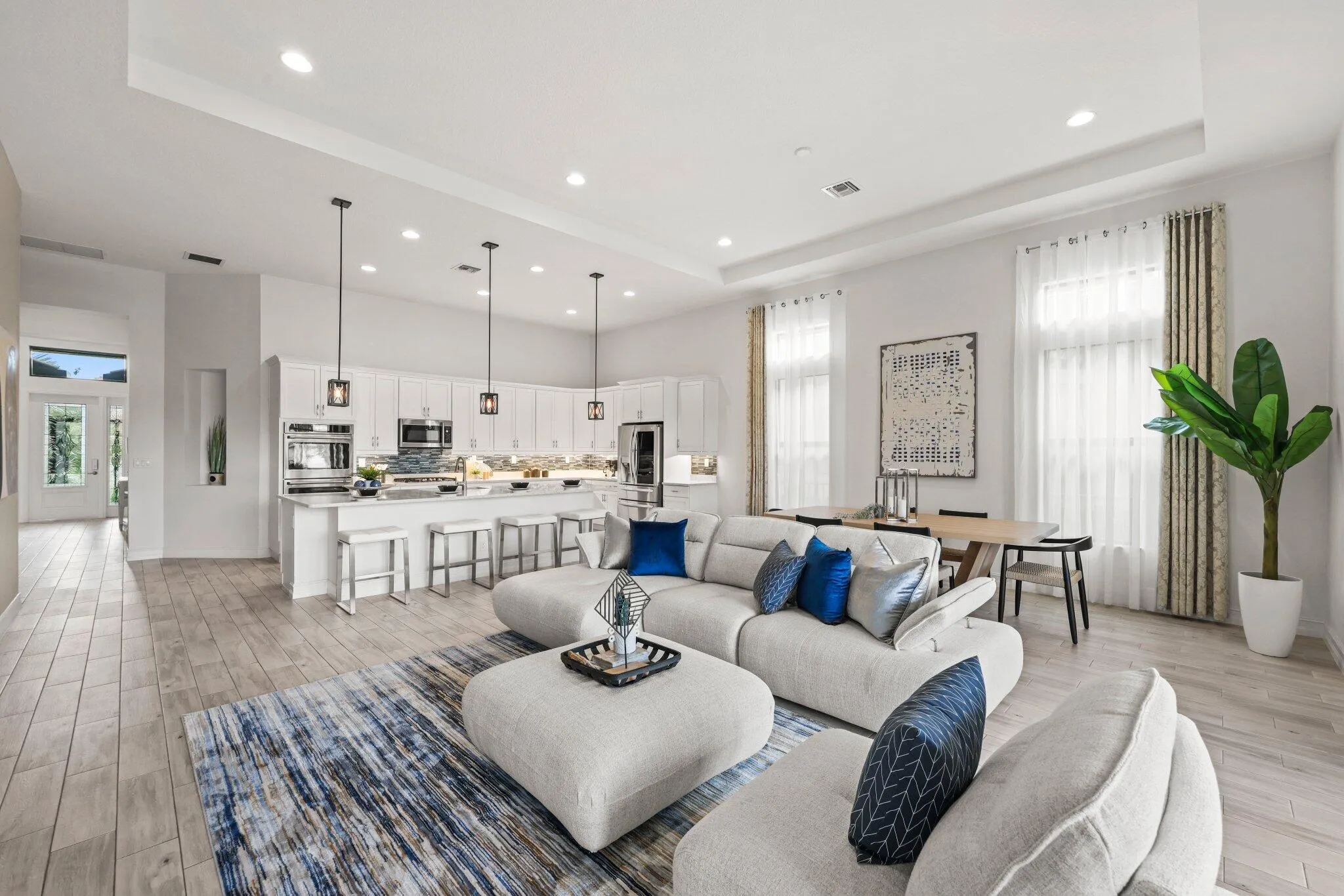 11856 Leon Circle West - 25.jpg-SMALL