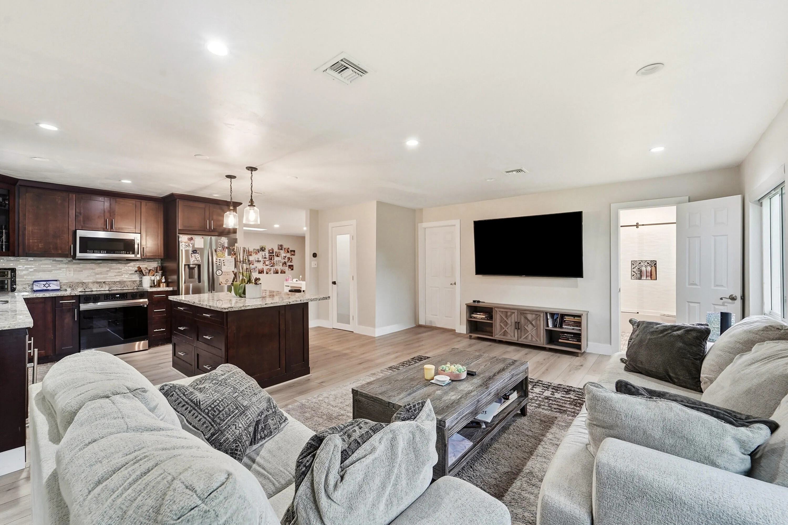 09_living room