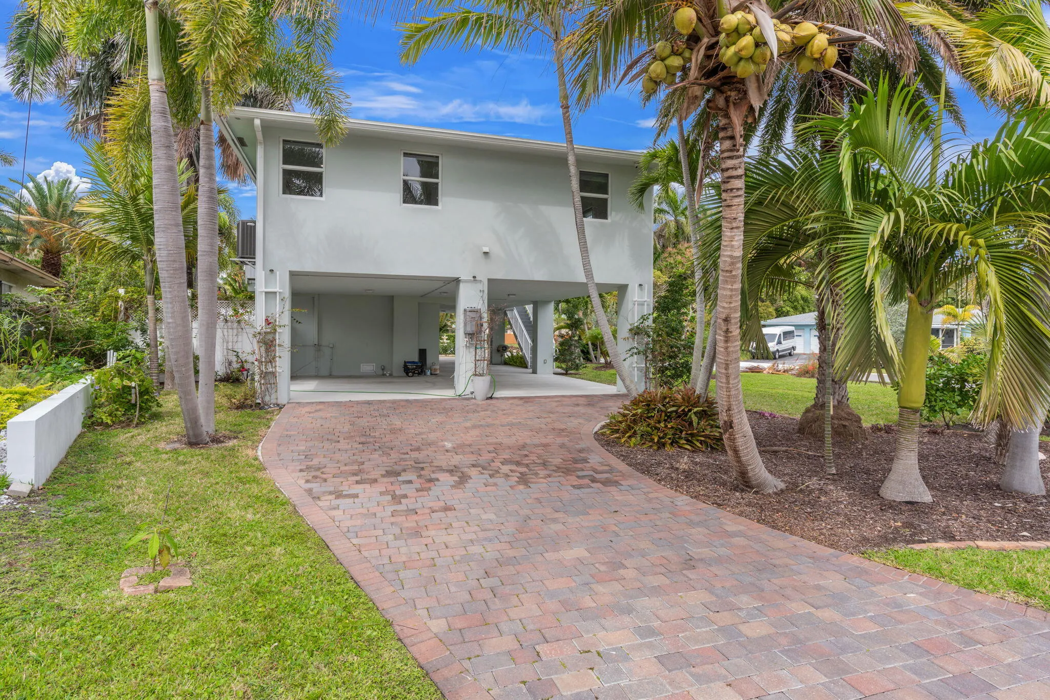 2-web-or-mls-2510 Lake Dr N, Boynton Bea
