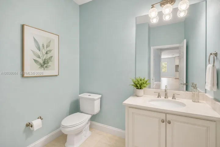Powder room Virtually staged