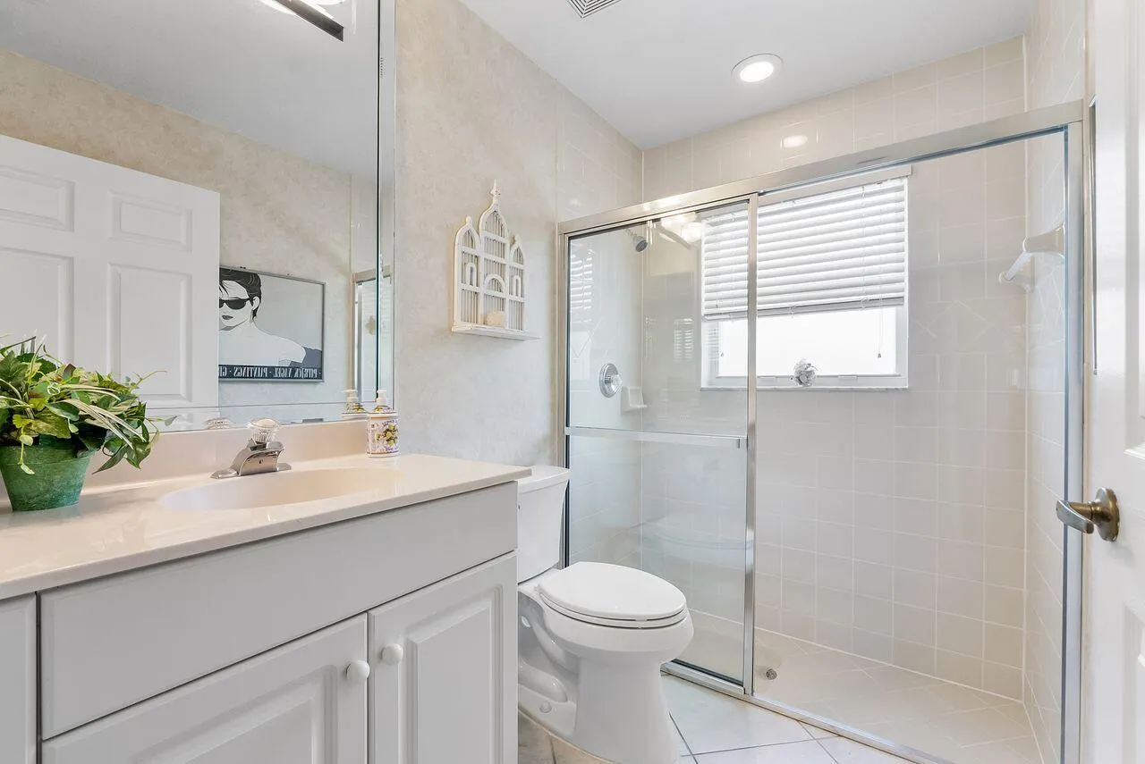 Secondary Bath
