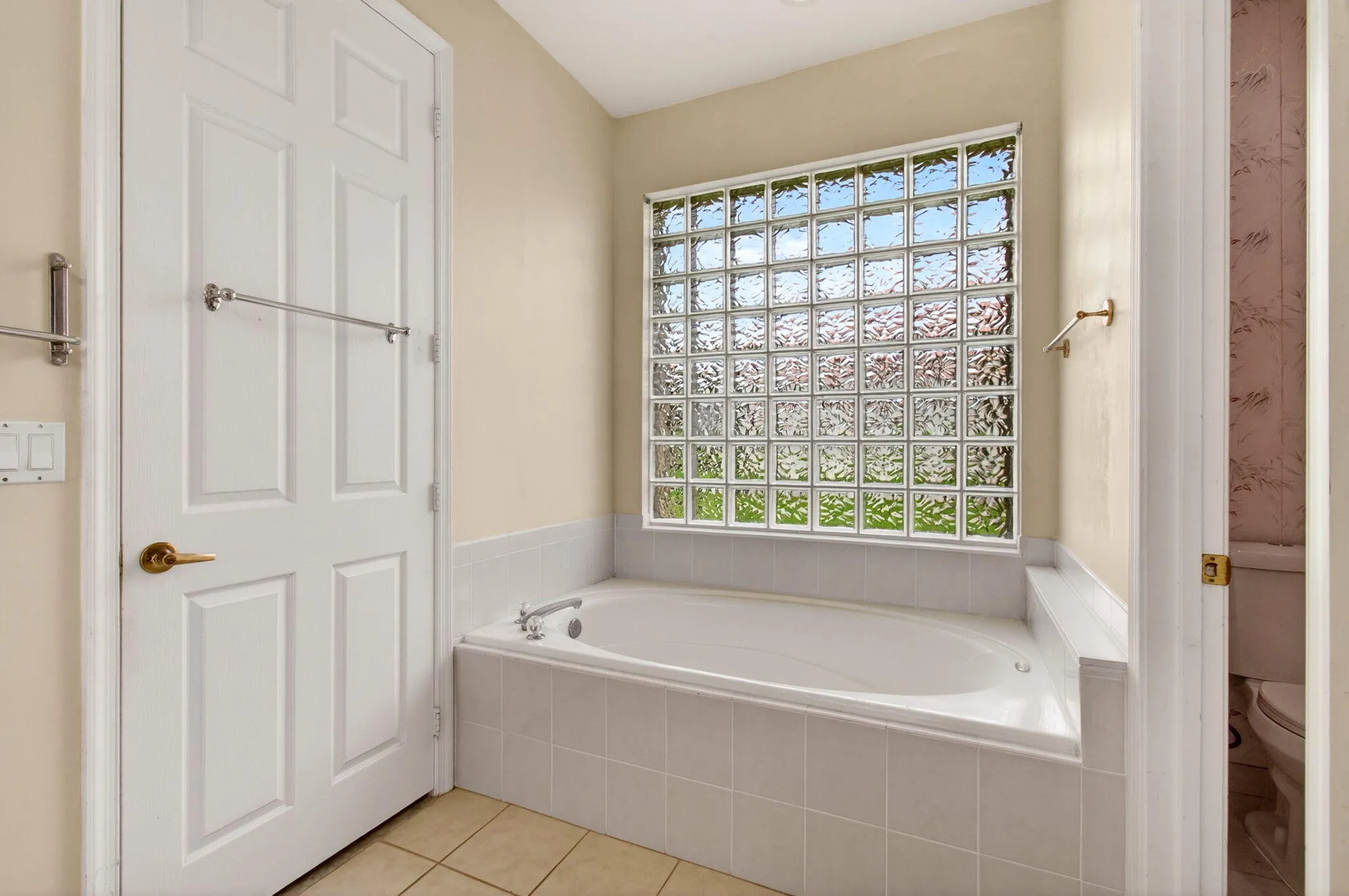 Roman Tub