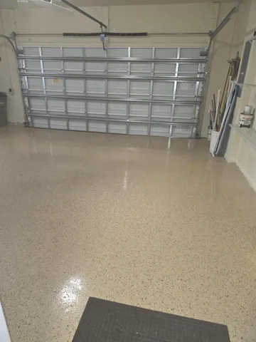 2-Car Garage w Epoxy Flooring