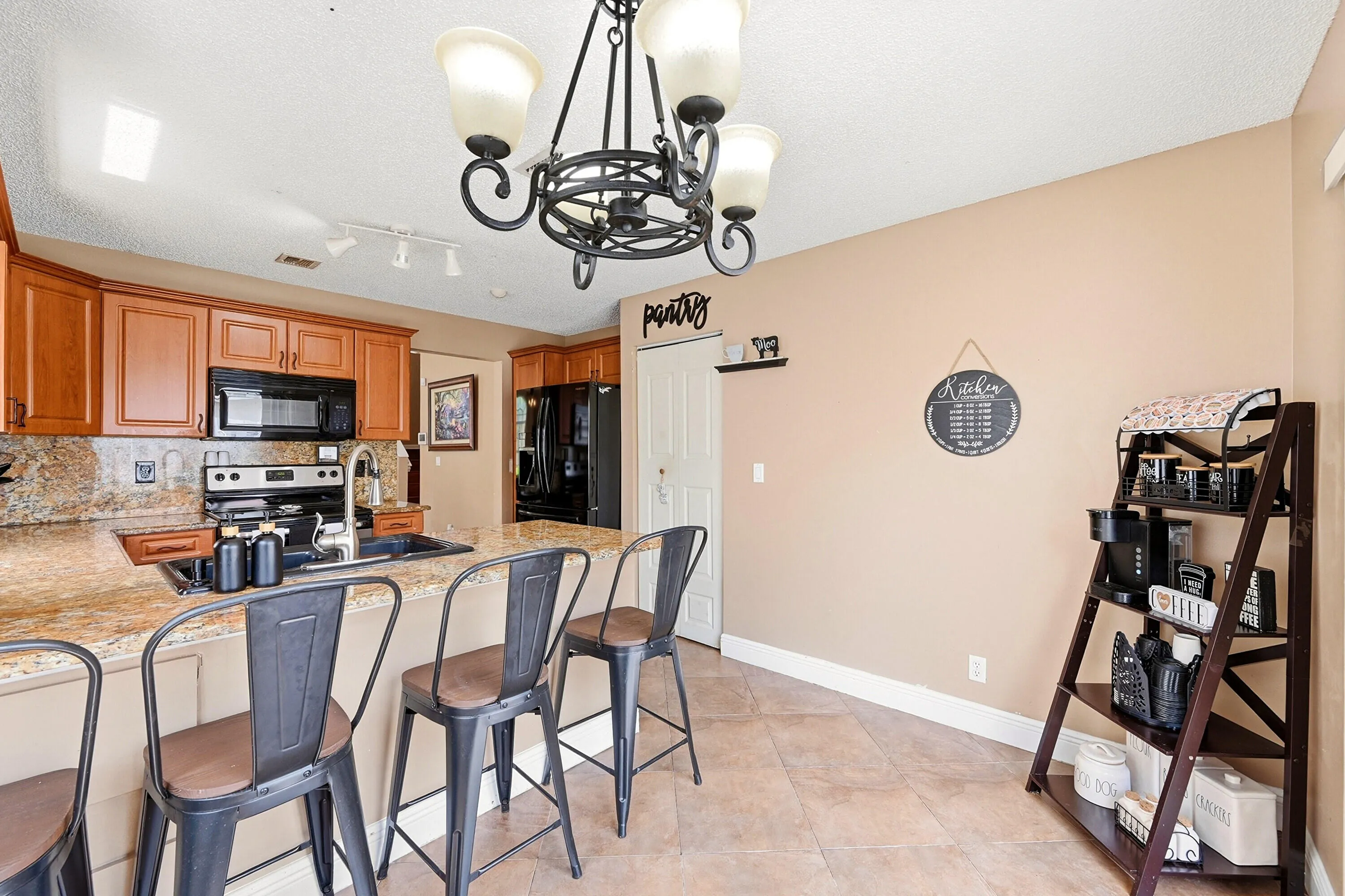 13_kitchen