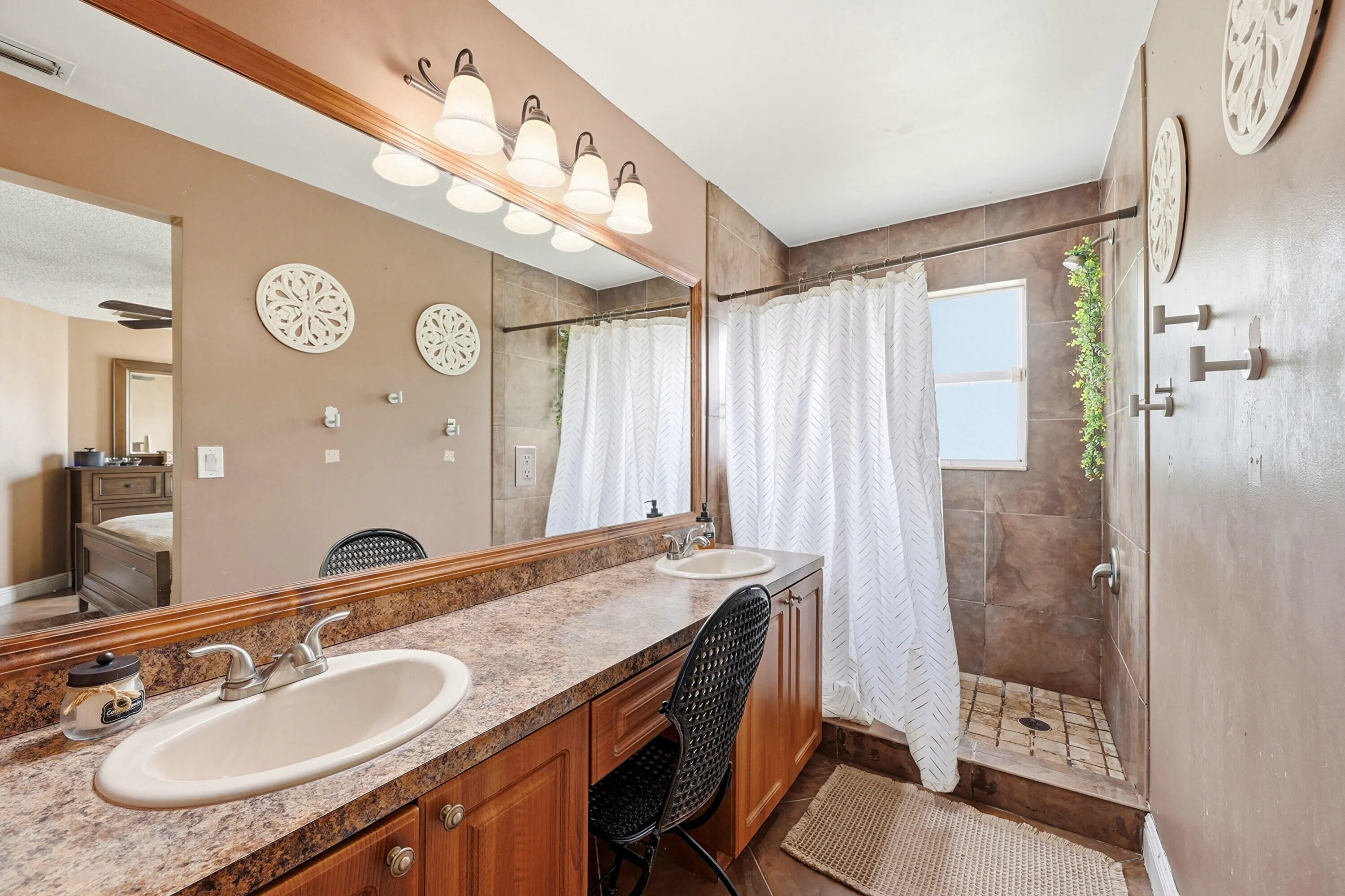 20_primary bathroom