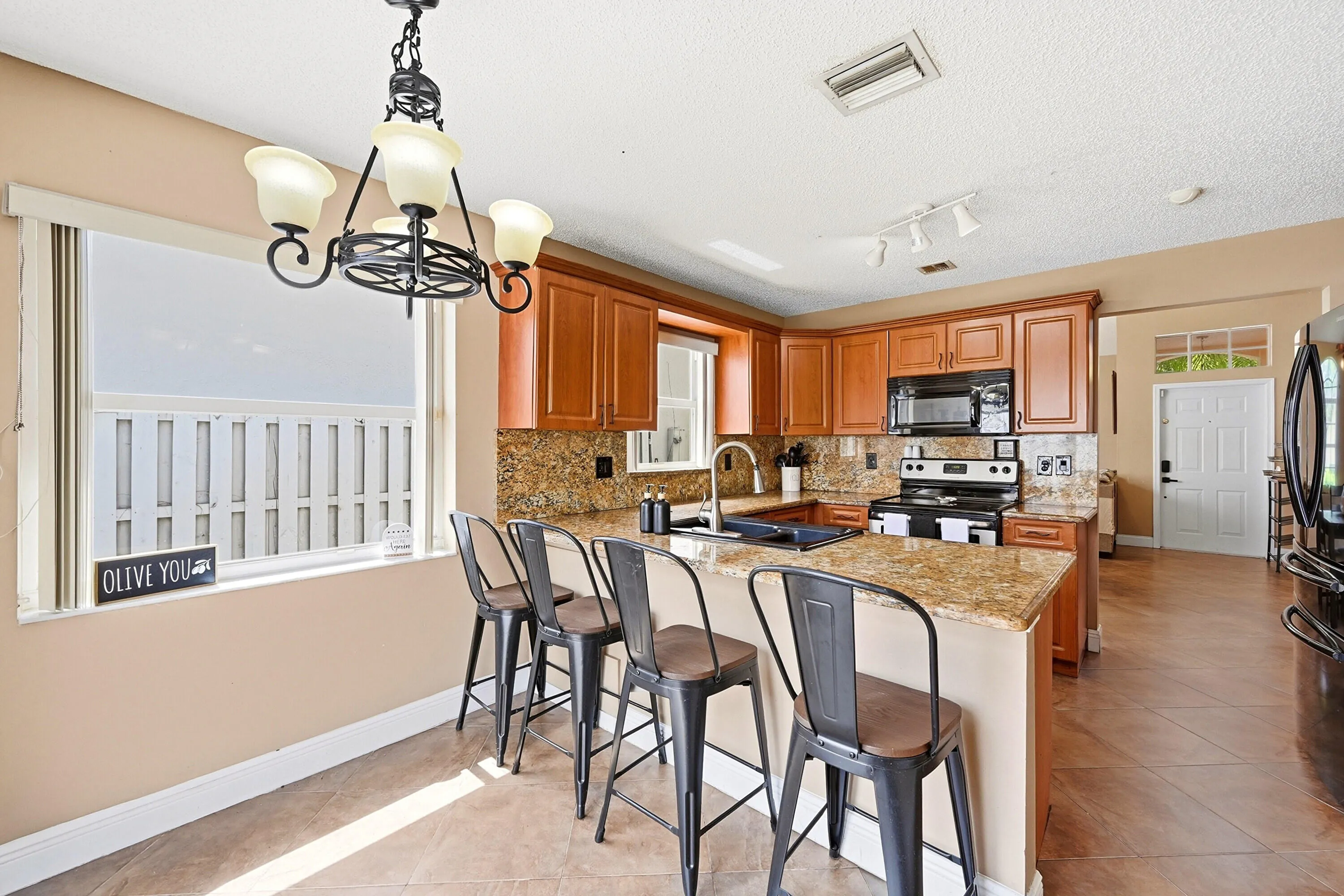 14_kitchen