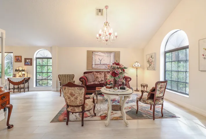 08-Living Room