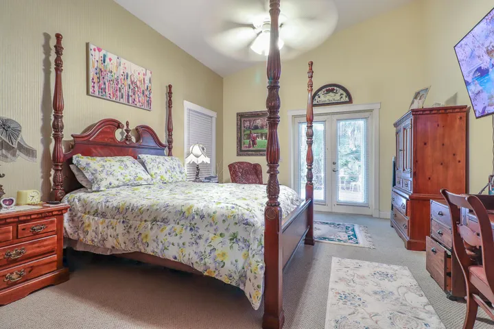 23-Master Bedroom