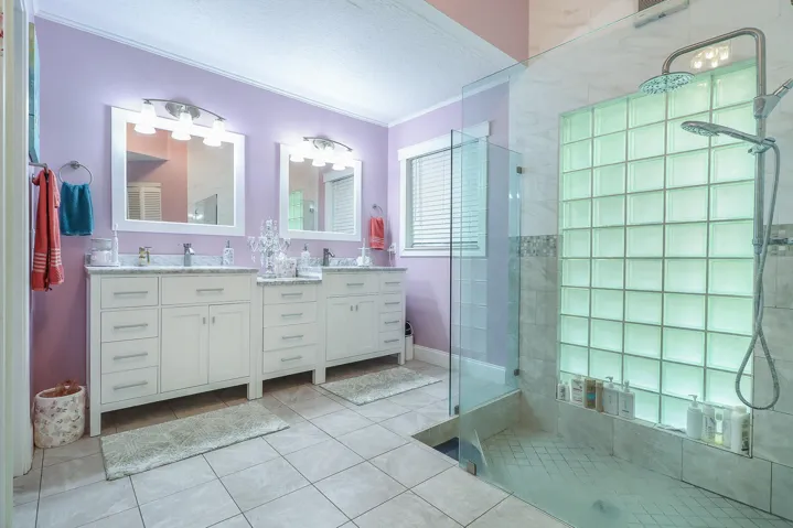 25-Master Bathroom