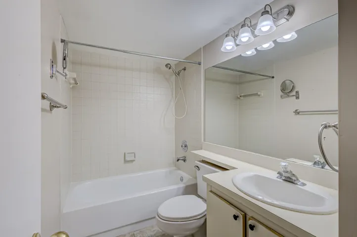 GUEST BATH