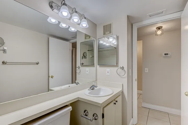 GUEST BATH