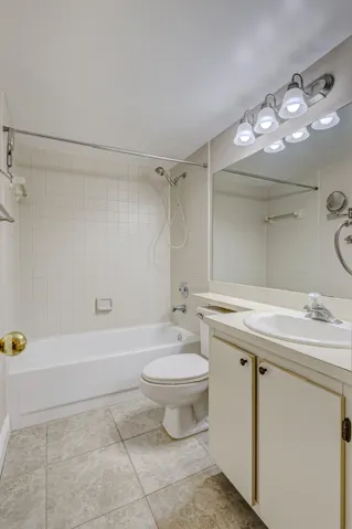 GUESY BATH