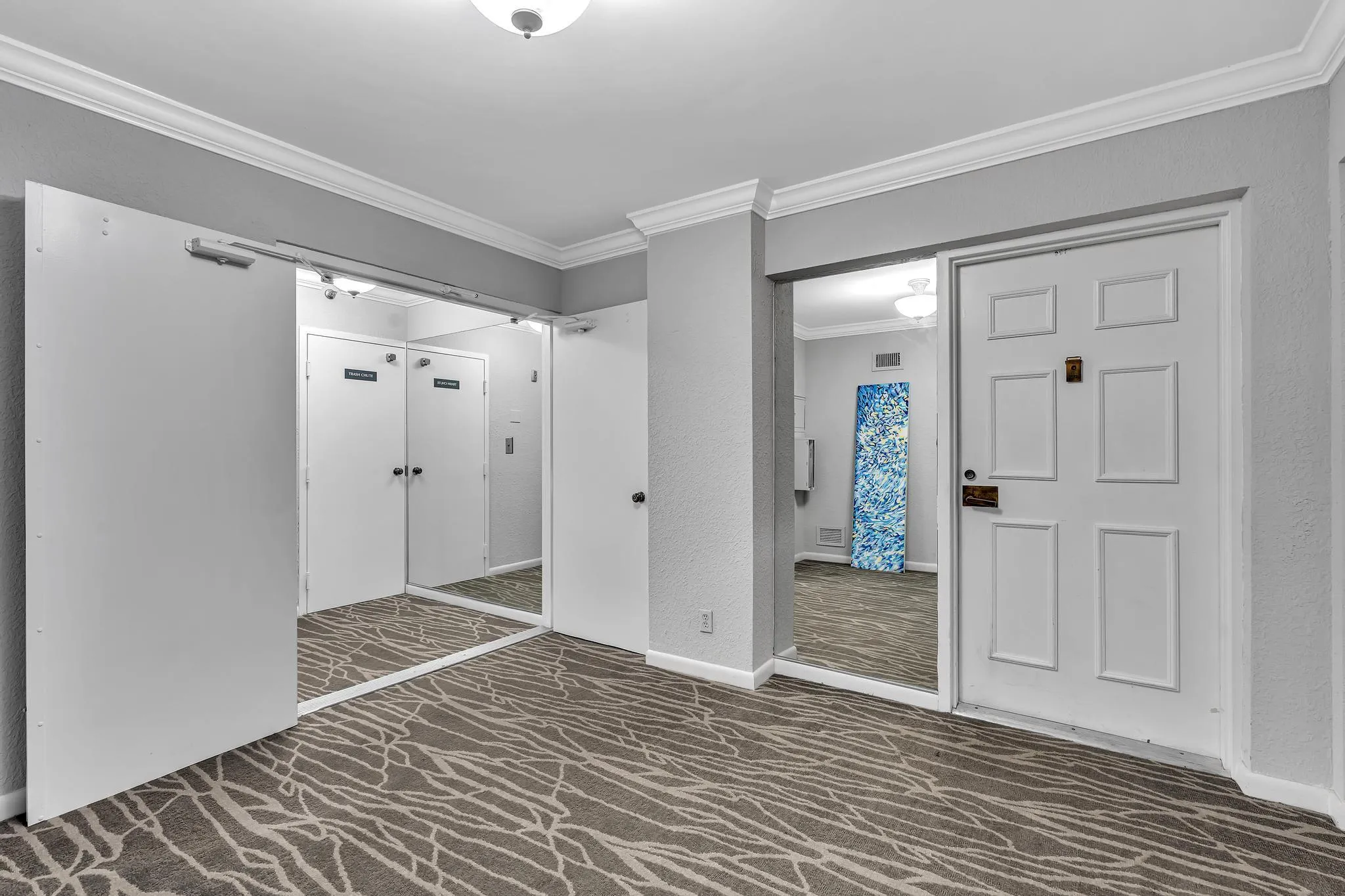 2 units per floor
