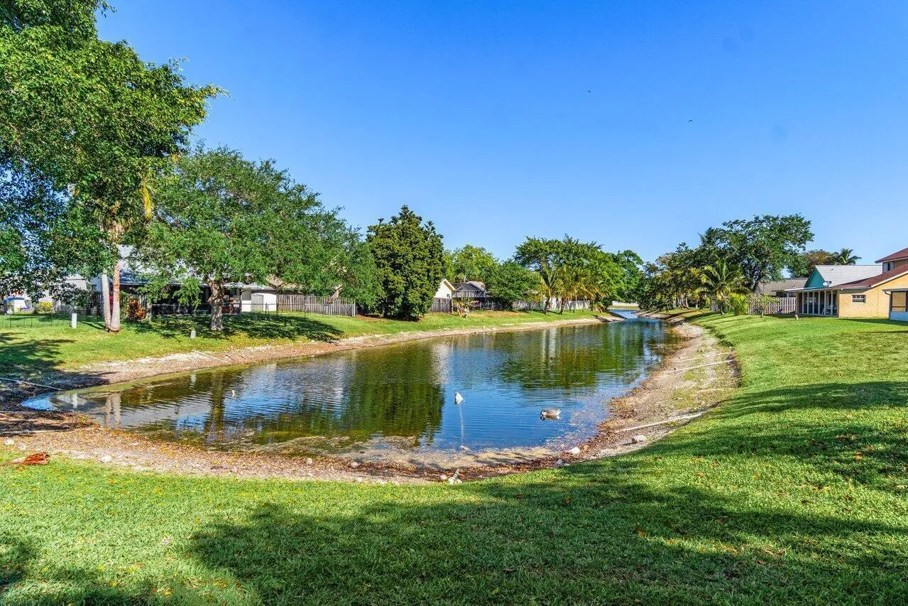 037-22525SwordfishDrive-BocaRaton-FL-334