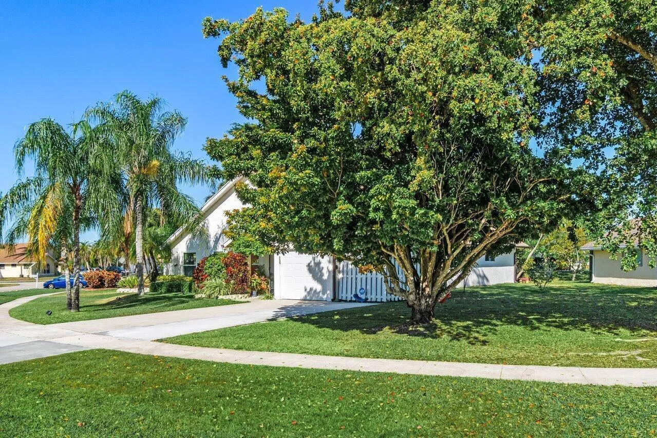 002-22525SwordfishDrive-BocaRaton-FL-334
