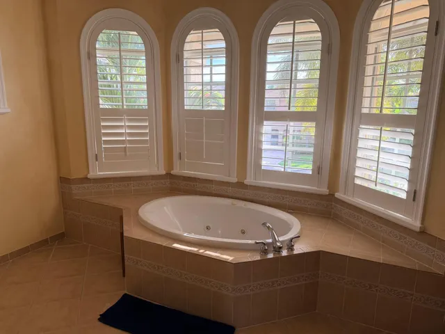 Master-Bath-Tub