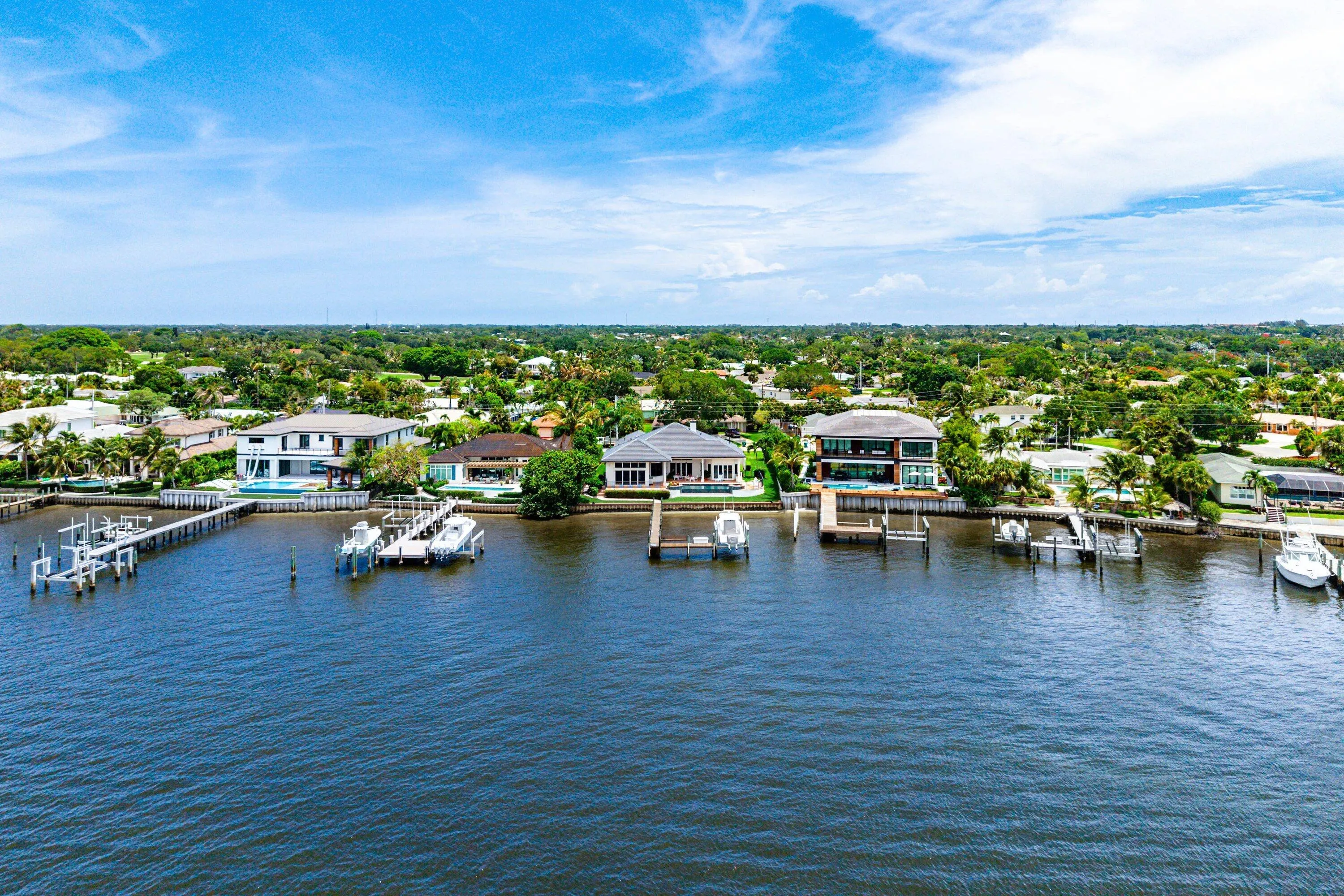 051-47RiverDrive-Jupiter-FL-33469-SMALL