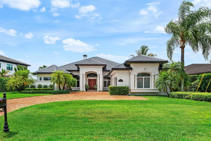 002-47RiverDrive-Jupiter-FL-33469-SMALL