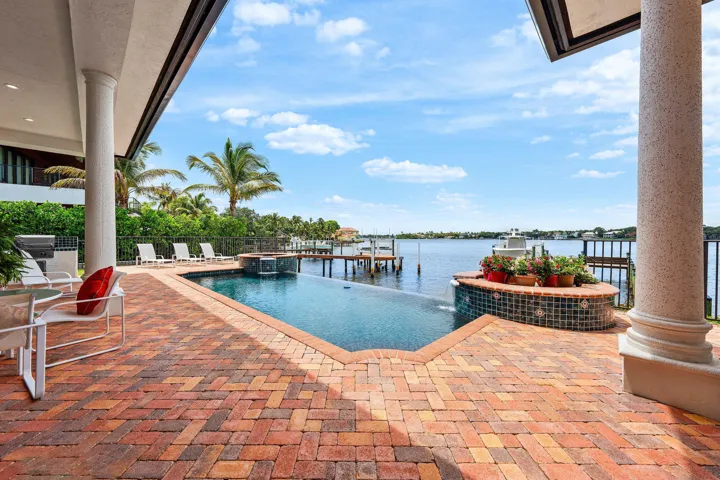 037-47RiverDrive-Jupiter-FL-33469-SMALL