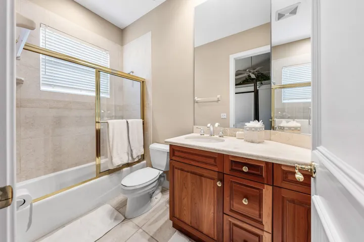 034-47RiverDrive-Jupiter-FL-33469-SMALL