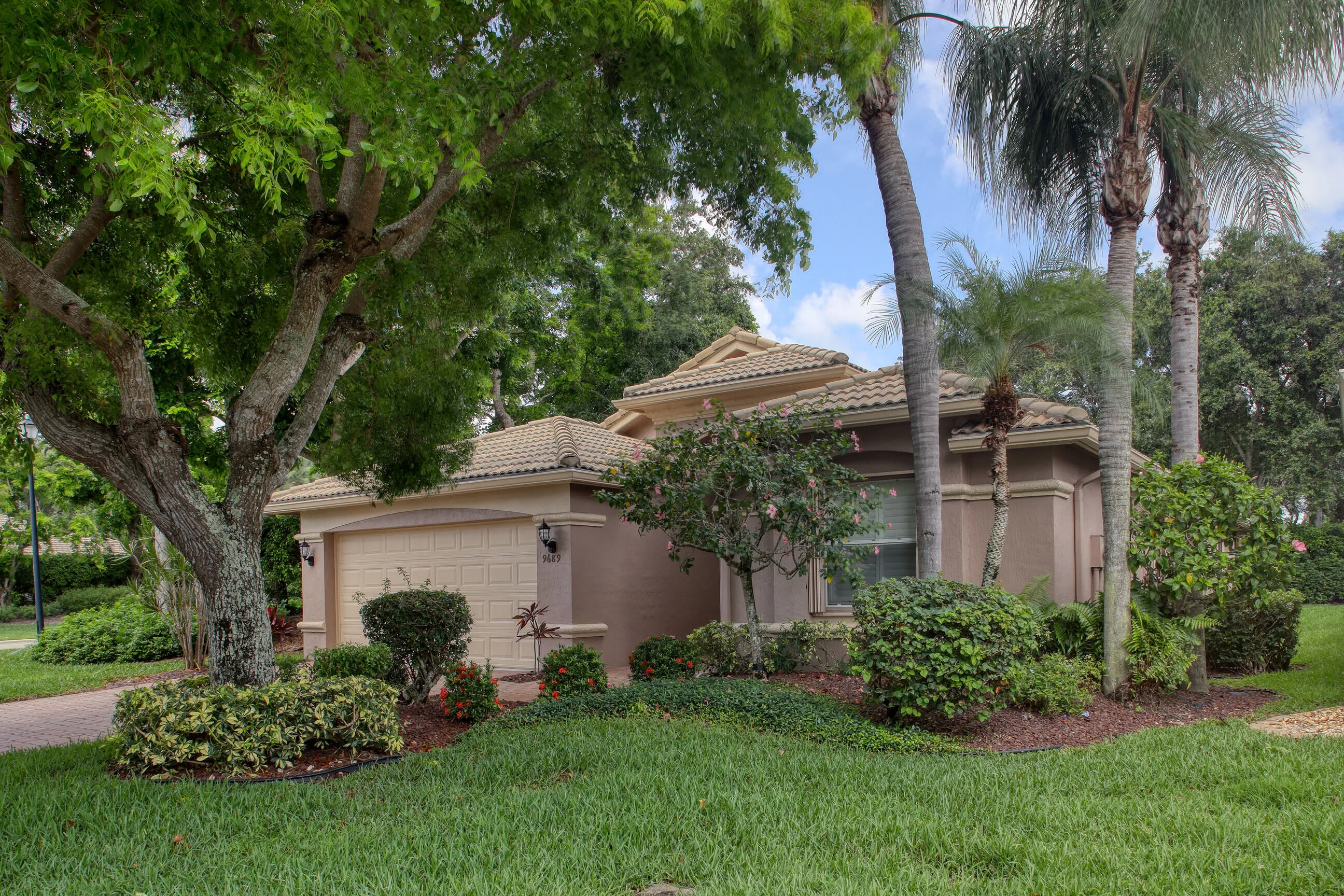 Guard gated Bellaggio community in Boynton Beach offering indoor and outdoor pools, restaurant, ballroom, library and social activities.