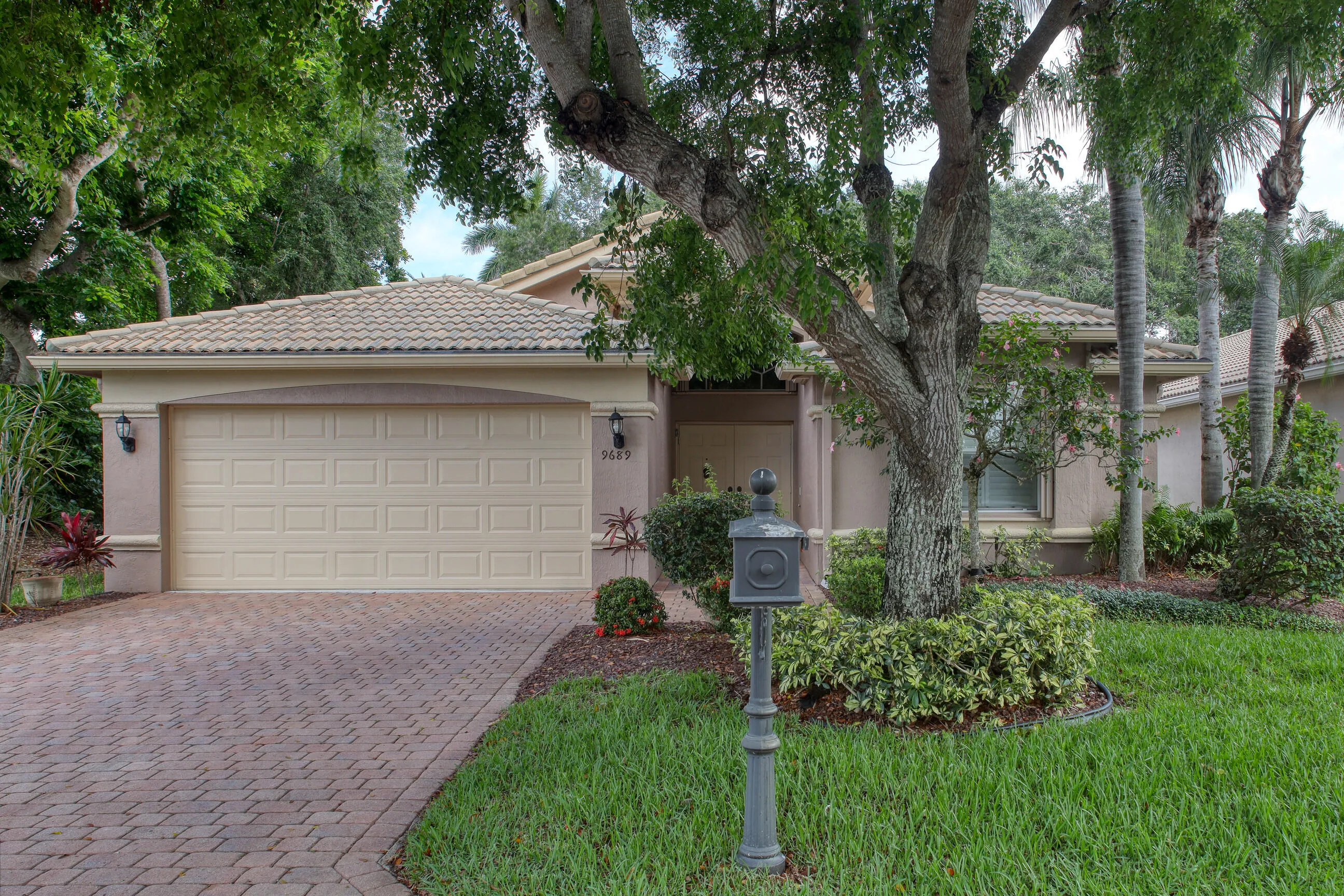 Guard gated Bellaggio community in Boynton Beach offering indoor and outdoor pools, restaurant, ballroom, library and social activities.