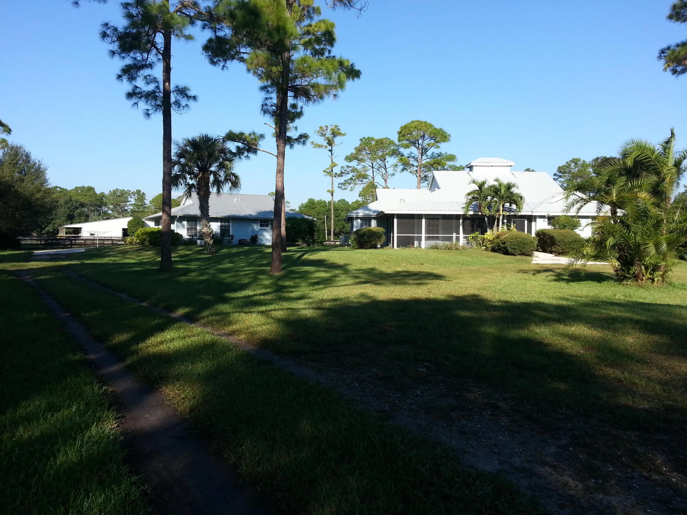 house & guest house full