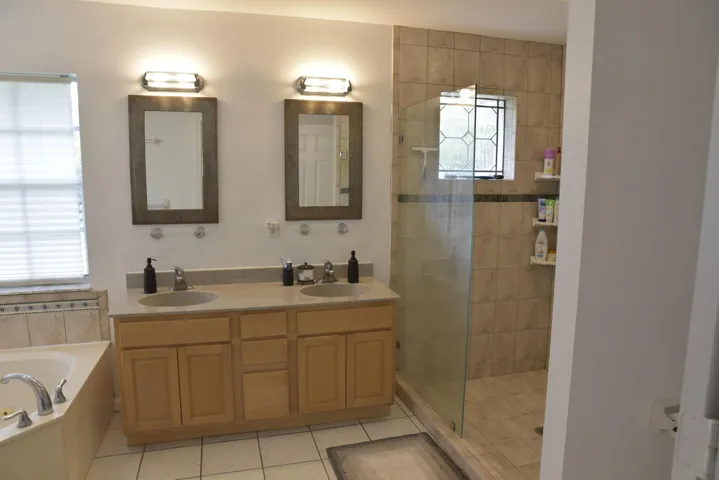 Master bath B